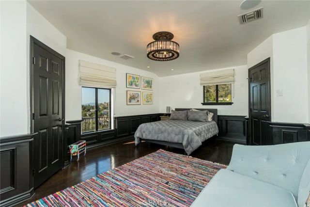330 Kempton Road, Glendale, CA 91202