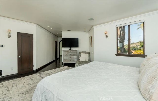 330 Kempton Road, Glendale, CA 91202