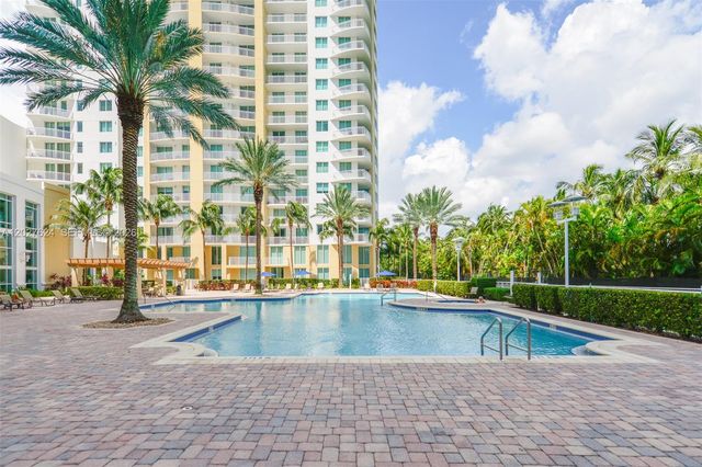 1745 E Hallandale Beach Boulevard 1903W, Hallandale Beach, FL 33009