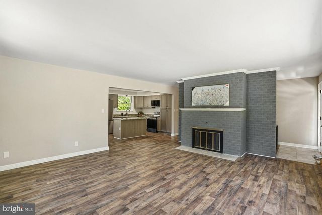 309 CEDAR RIDGE DR, Oxon Hill, MD 20745
