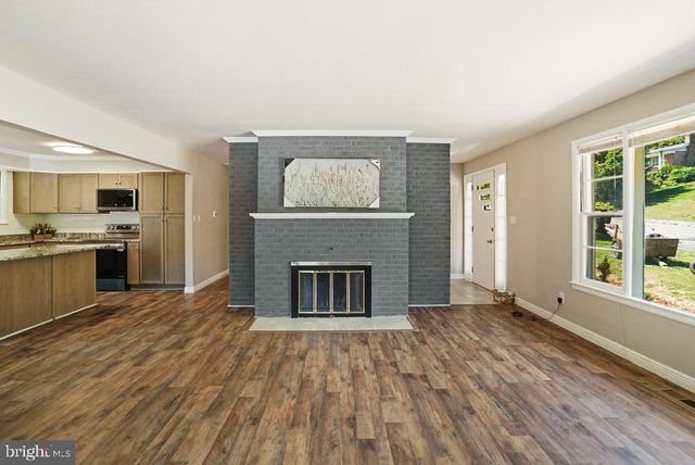 309 CEDAR RIDGE DR, Oxon Hill, MD 20745