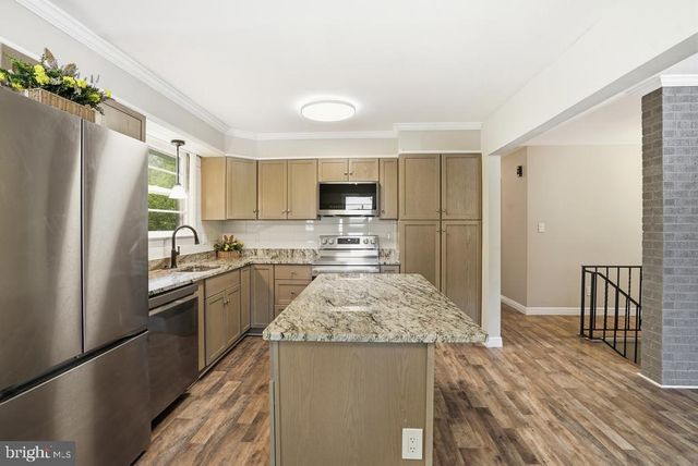 309 CEDAR RIDGE DR, Oxon Hill, MD 20745