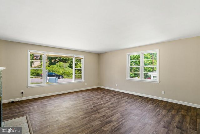 309 CEDAR RIDGE DR, Oxon Hill, MD 20745
