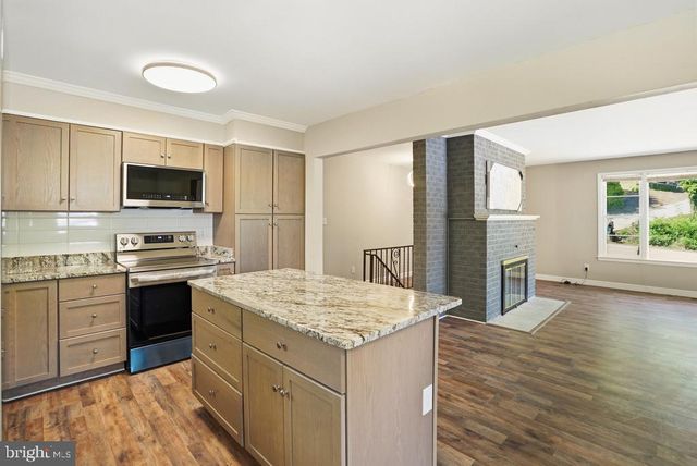 309 CEDAR RIDGE DR, Oxon Hill, MD 20745