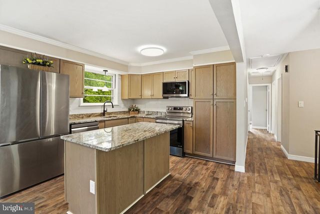 309 CEDAR RIDGE DR, Oxon Hill, MD 20745