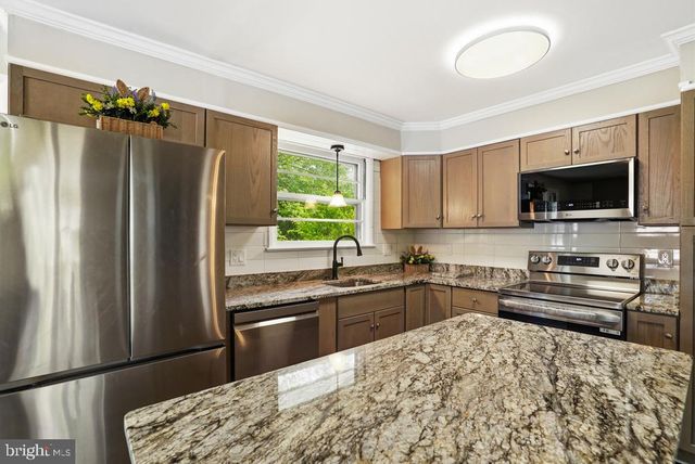 309 CEDAR RIDGE DR, Oxon Hill, MD 20745