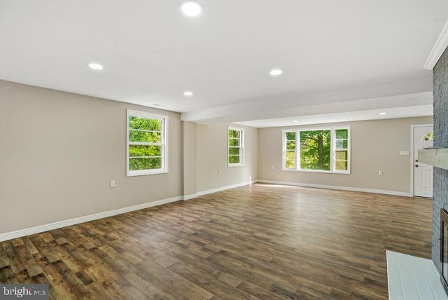 309 CEDAR RIDGE DR, Oxon Hill, MD 20745