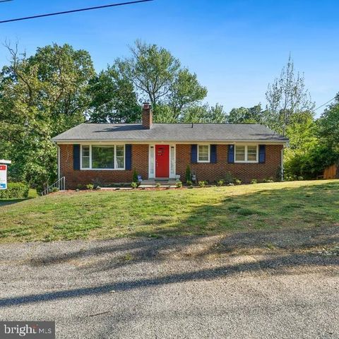 309 CEDAR RIDGE DR, Oxon Hill, MD 20745