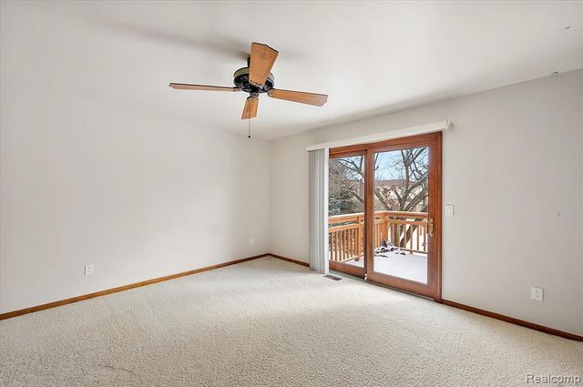 2251 Highsplint Drive, Rochester Hills, MI 48307