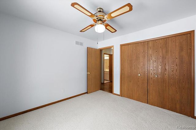 2251 Highsplint Drive, Rochester Hills, MI 48307