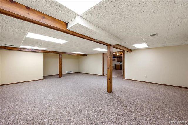 2251 Highsplint Drive, Rochester Hills, MI 48307