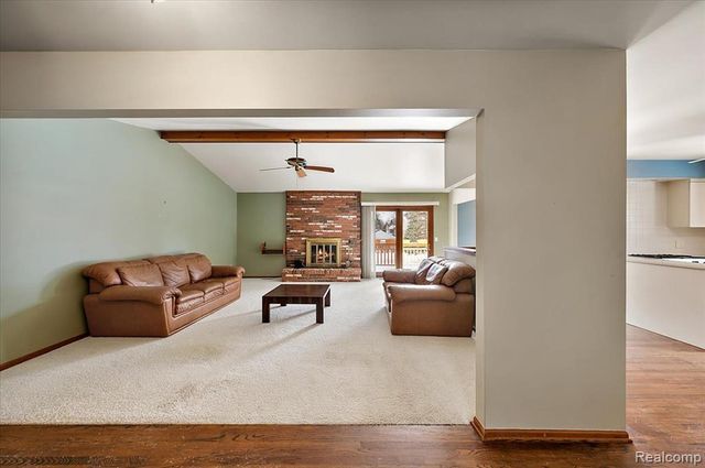 2251 Highsplint Drive, Rochester Hills, MI 48307