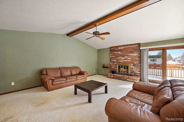 2251 Highsplint Drive, Rochester Hills, MI 48307