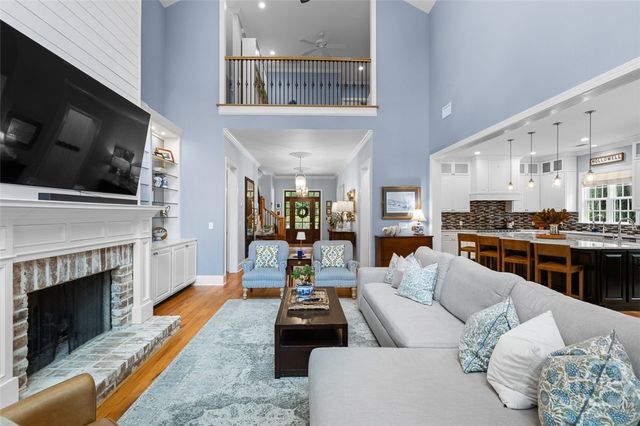 2 Lightenstone Court, Savannah, GA 31411