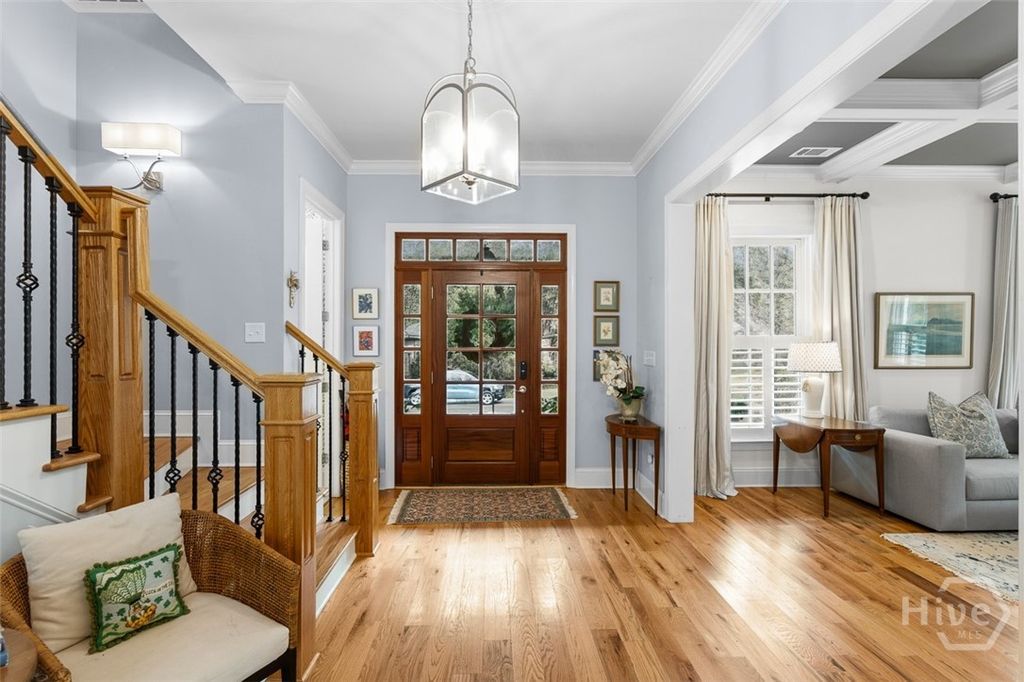 Image 5 of property listing at 2 Lightenstone Court, Savannah, GA 31411