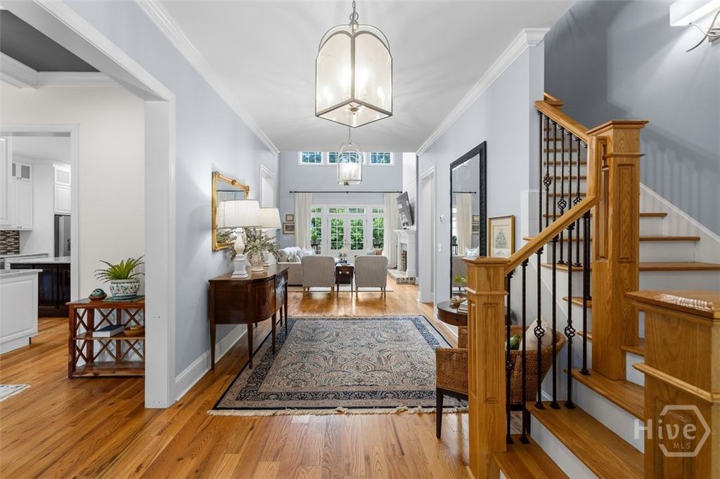 Image 6 of property listing at 2 Lightenstone Court, Savannah, GA 31411