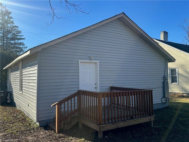 2623 Ludwig Street, Winston-salem, NC 27107