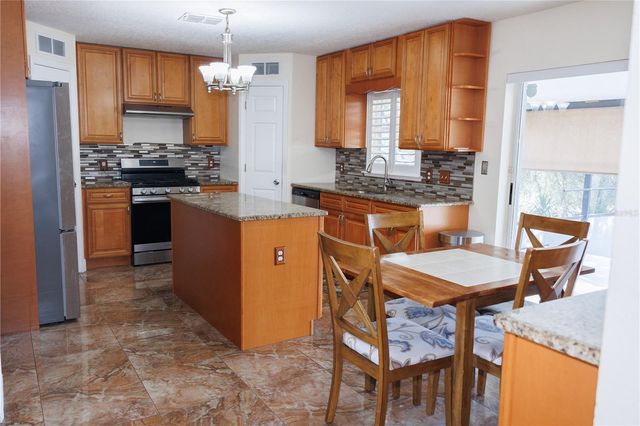 1108 CHATEAU CIRCLE, Minneola, FL 34715