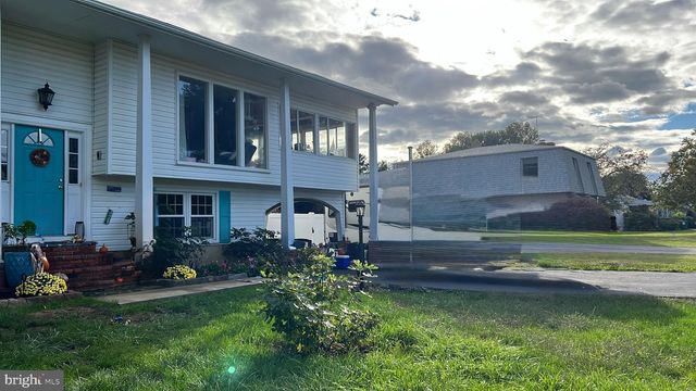 511 CHESAPEAKE AVE, Stevensville, MD 21666