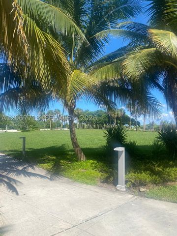 7720 Harding Ave 3, Miami Beach, FL 33141