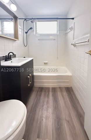 7720 Harding Ave 3, Miami Beach, FL 33141