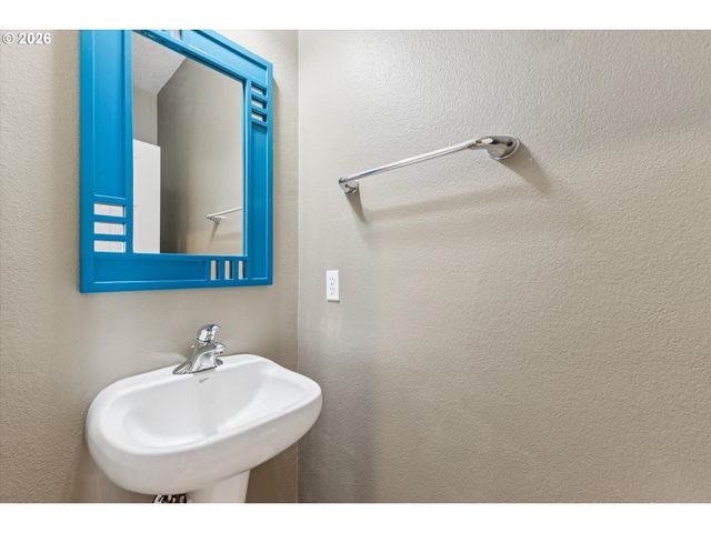 16922 Nw SHADOW HILLS Ln, Beaverton, OR 97006