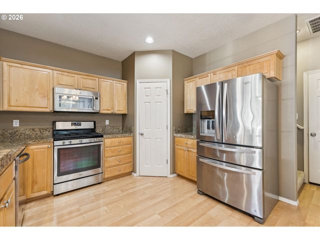 16922 Nw SHADOW HILLS Ln, Beaverton, OR 97006