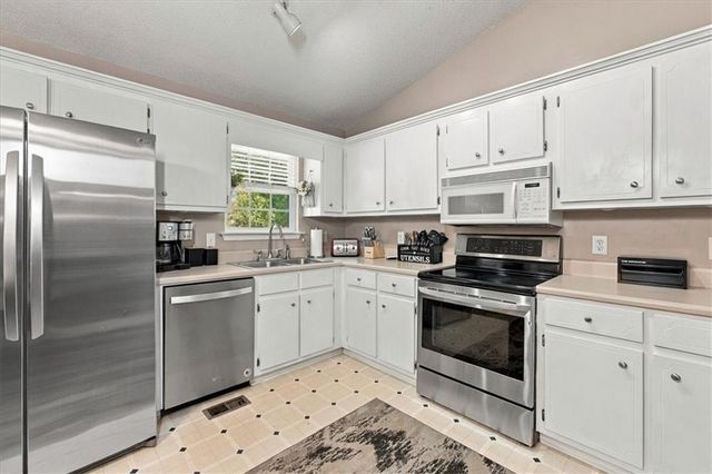 1210 Hardin Bridge Road, Euharlee, GA 30145