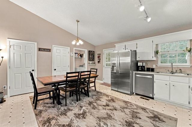 1210 Hardin Bridge Road, Euharlee, GA 30145