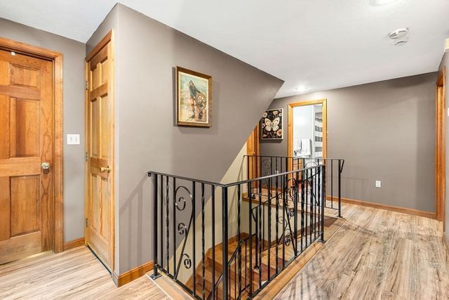233 Lovers Ln, Haverhill, MA 01830