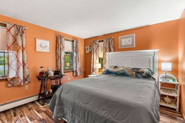 233 Lovers Ln, Haverhill, MA 01830
