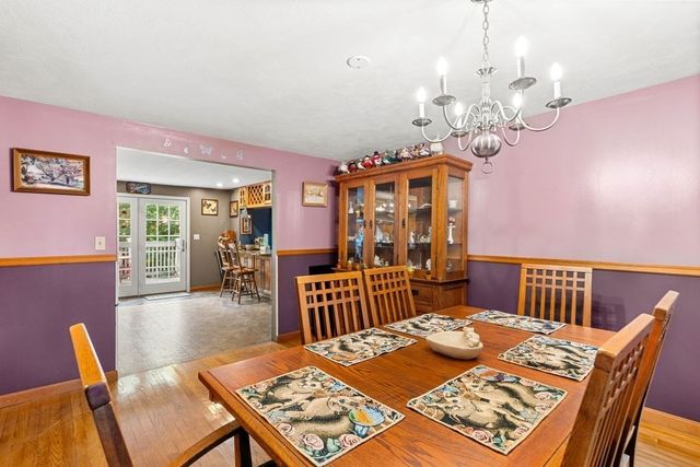 233 Lovers Ln, Haverhill, MA 01830