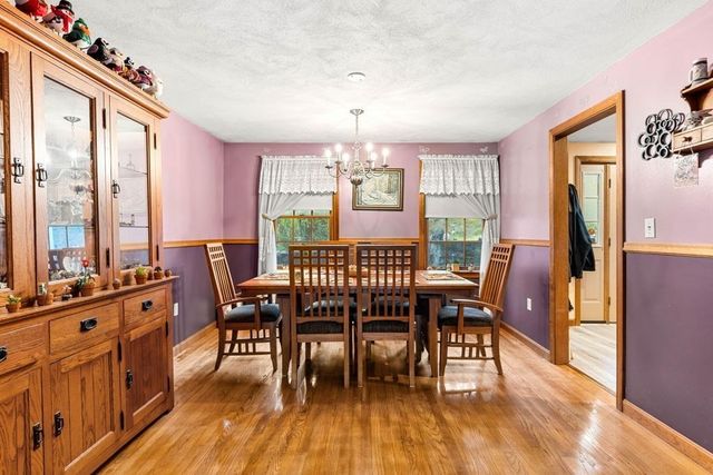 233 Lovers Ln, Haverhill, MA 01830