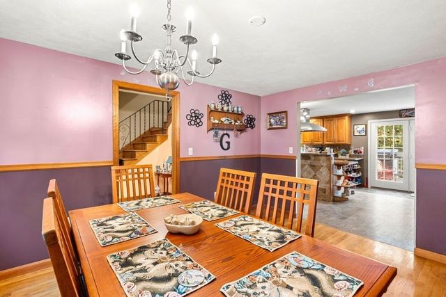 233 Lovers Ln, Haverhill, MA 01830