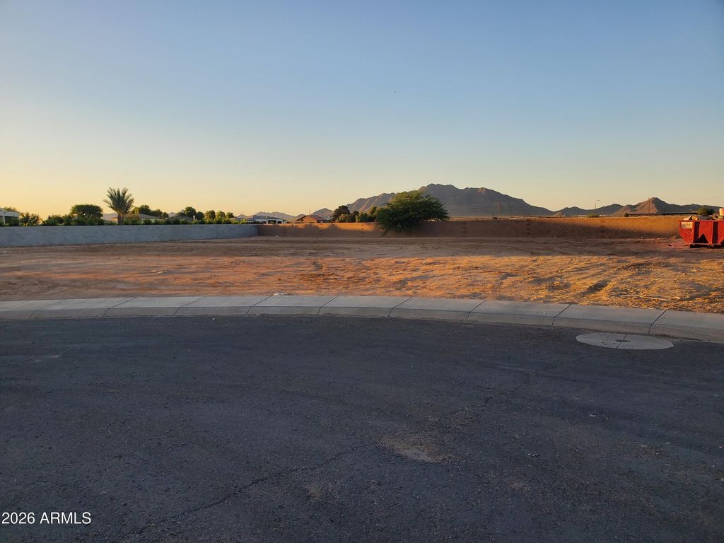Image 10 of property listing at 6259 S BRETT Court 11, Gilbert, AZ 85298