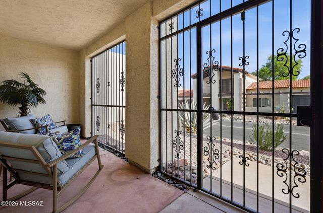 5934 N Placita Del Conde, Tucson, AZ 85718