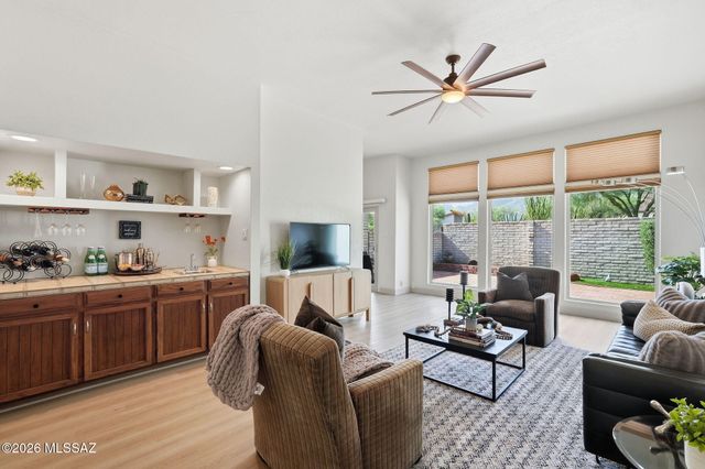 5934 N Placita Del Conde, Tucson, AZ 85718