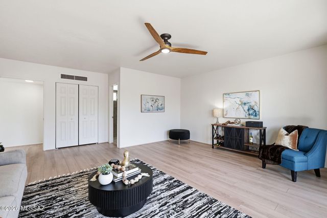 5934 N Placita Del Conde, Tucson, AZ 85718