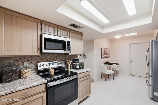 5934 N Placita Del Conde, Tucson, AZ 85718