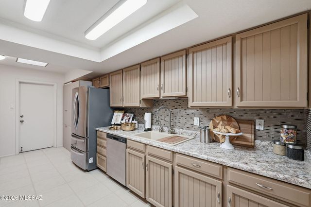 5934 N Placita Del Conde, Tucson, AZ 85718