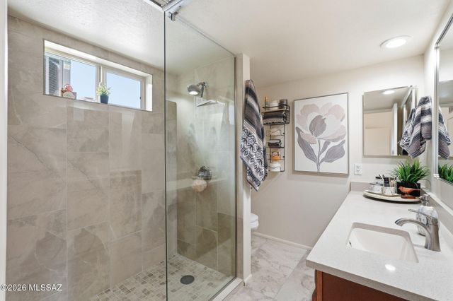 5934 N Placita Del Conde, Tucson, AZ 85718