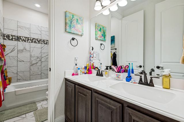 3204 Park Ridge Drive, Mesquite, TX 75181