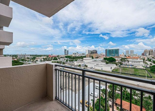 616 Clearwater Park Road 1112, West Palm Beach, FL 33401