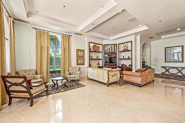 616 Clearwater Park Road 1112, West Palm Beach, FL 33401