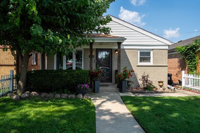 7720 NEWLAND Avenue, Burbank, IL 60459