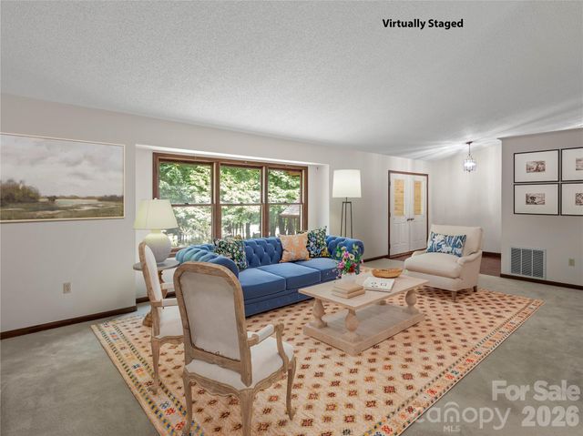 11 Tree Top Drive, Arden, NC 28704