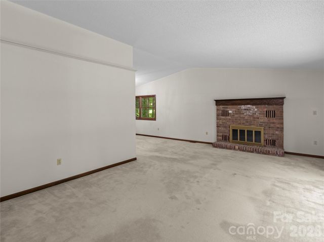 11 Tree Top Drive, Arden, NC 28704