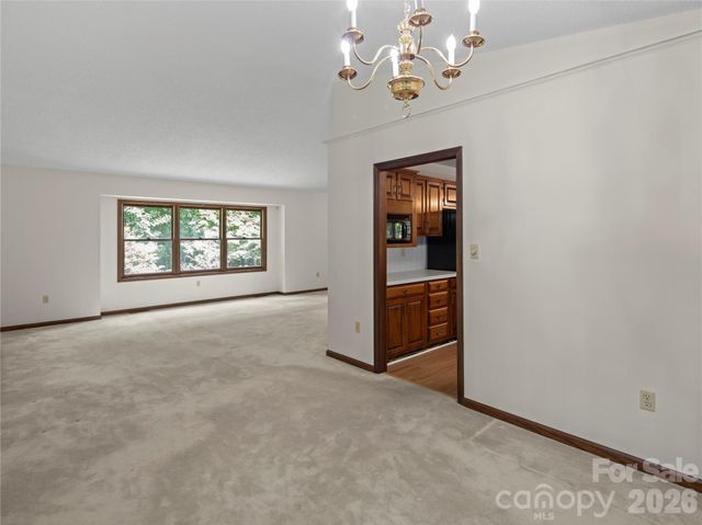 11 Tree Top Drive, Arden, NC 28704