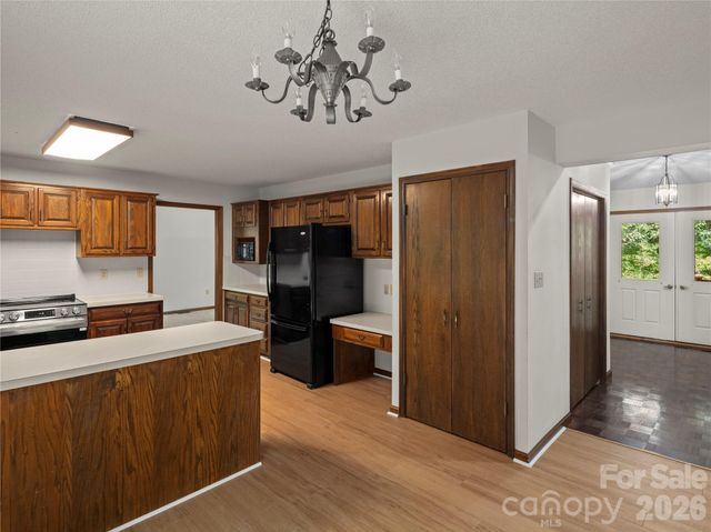 11 Tree Top Drive, Arden, NC 28704