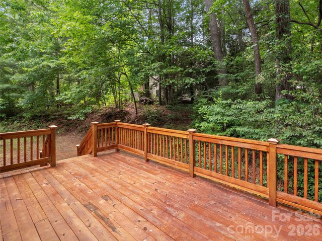 11 Tree Top Drive, Arden, NC 28704